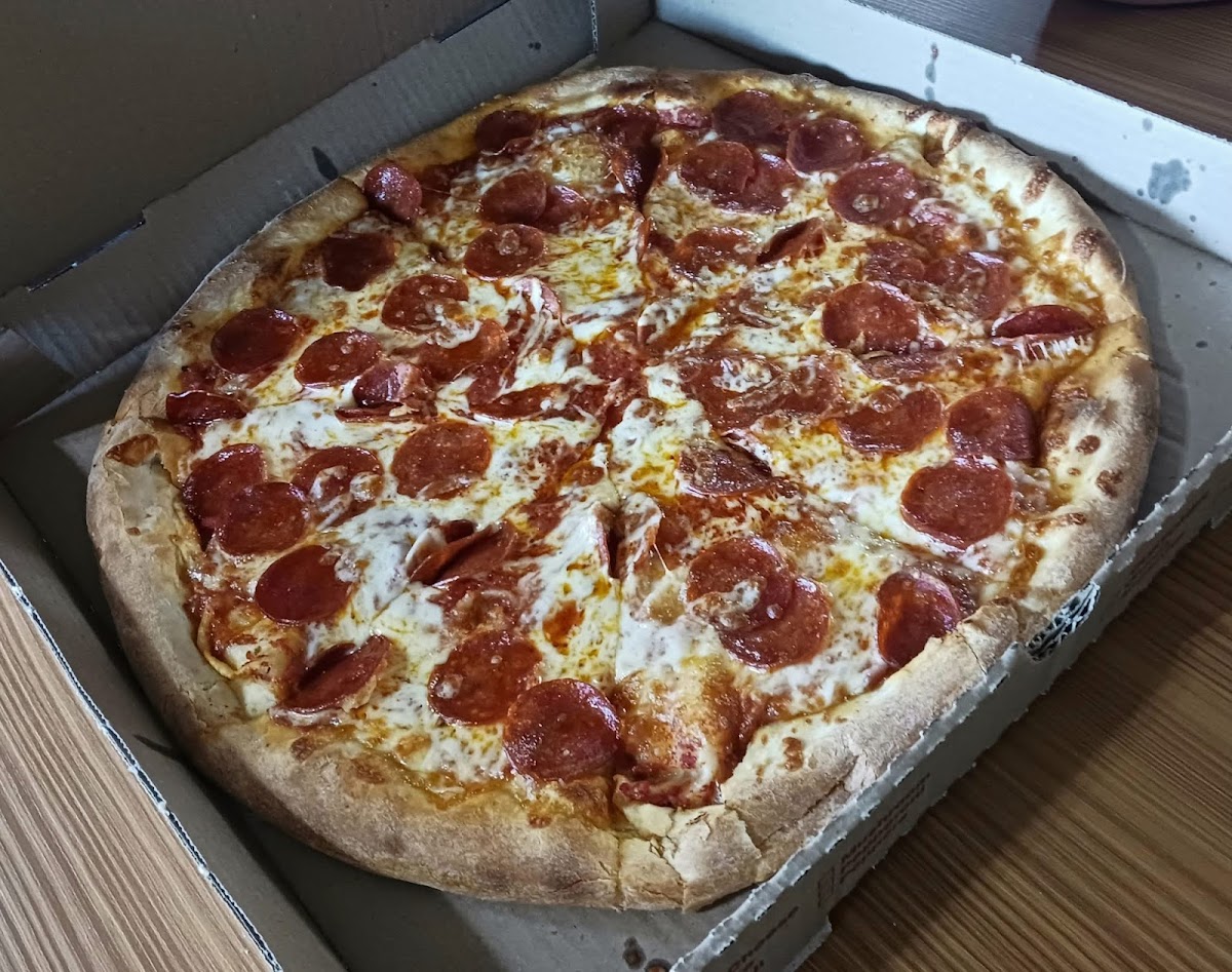 Tulio's Pizzeria & Restaurant Photo 3